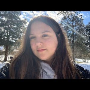 Meet your Posher, Carlie